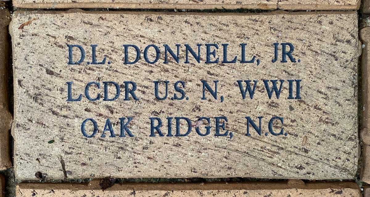 LT CDR D. L. Donnell, Jr.