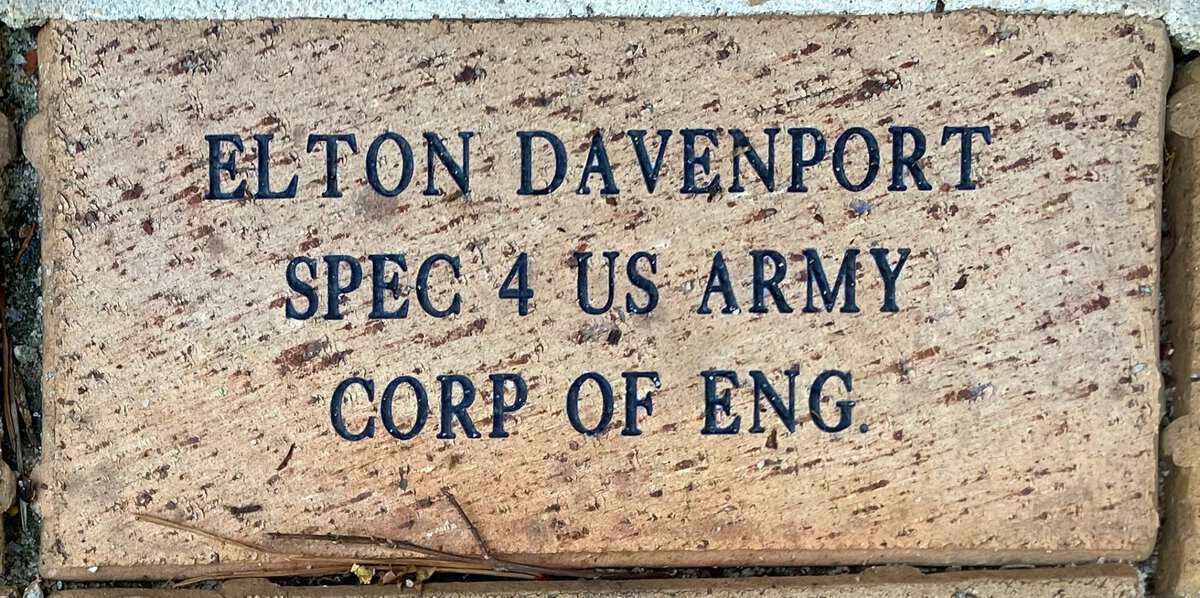 SP4 Elton Davenport