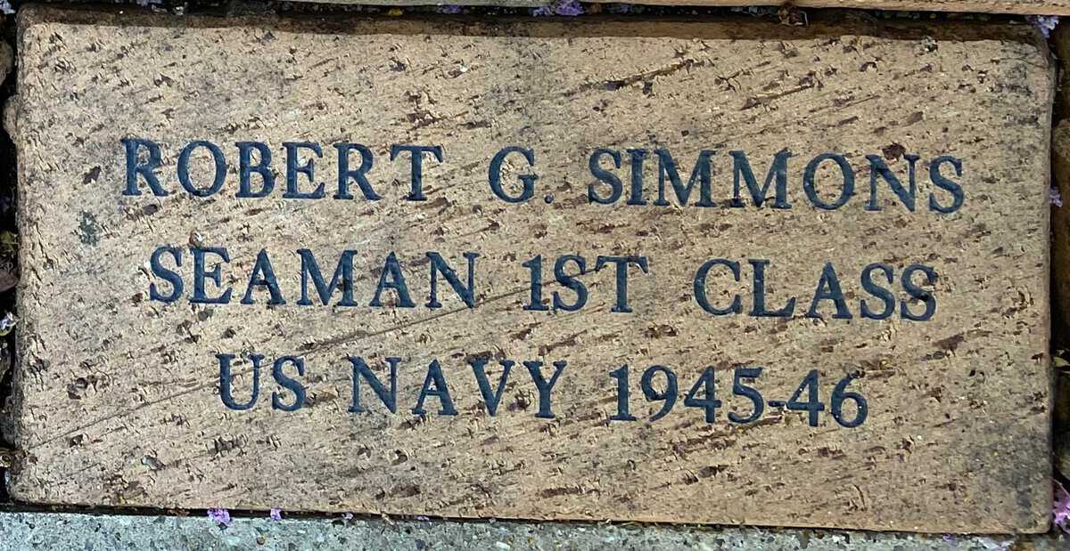 S1C Robert G. Simmons