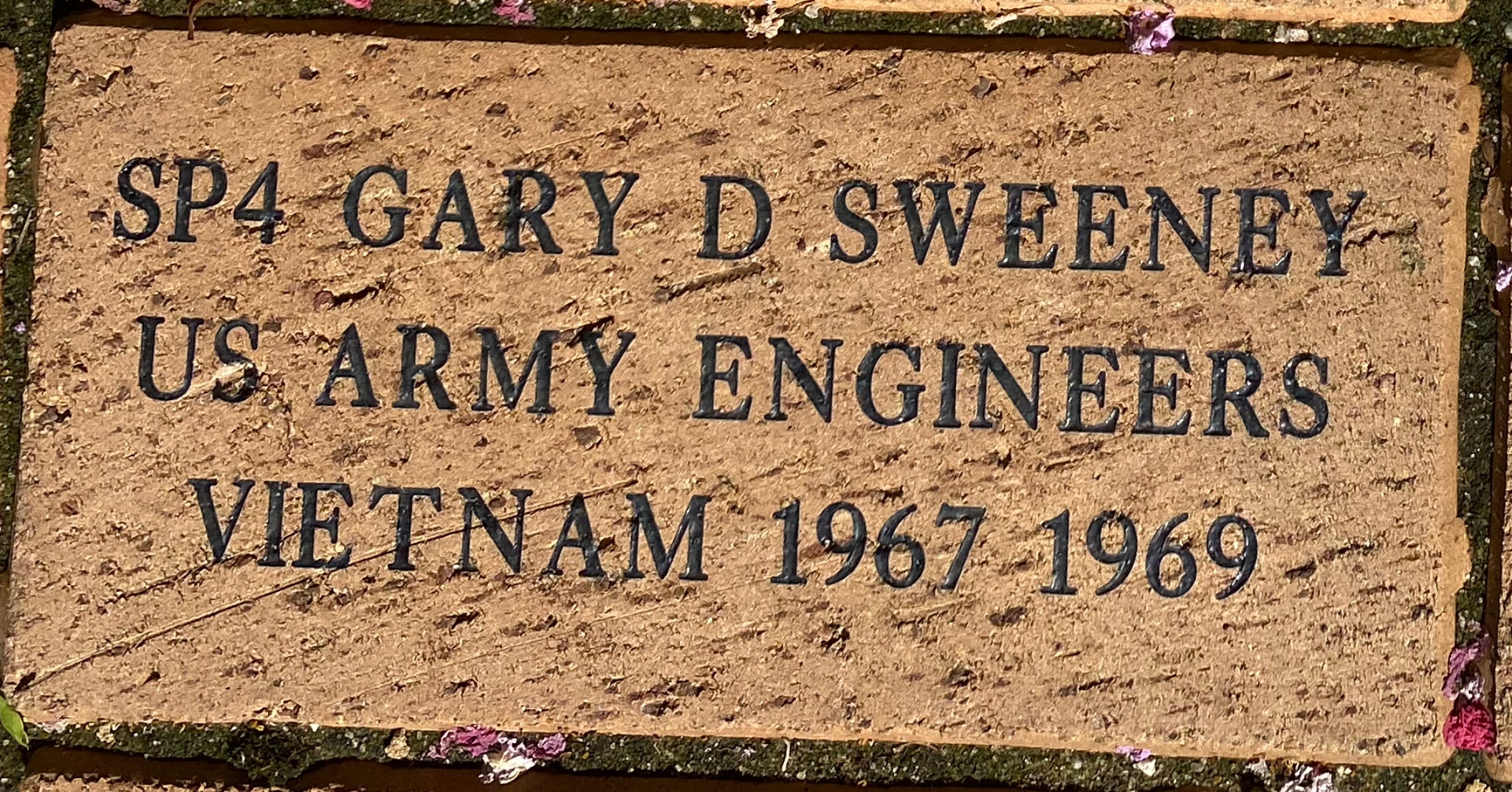 SP4 GARY D SWEENEY US ARMY ENGINEERS VIETNAM 1967-1969