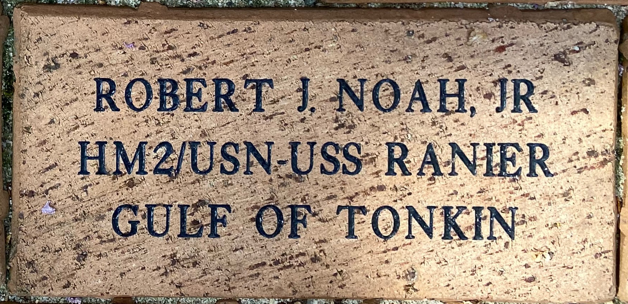 ROBERT J. NOAH, JR HM2/USN-USS RANIER GULF OF TONKIN